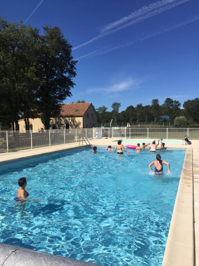 Coussay-les-Bois Camping Les Petites Minaudieres מראה חיצוני תמונה