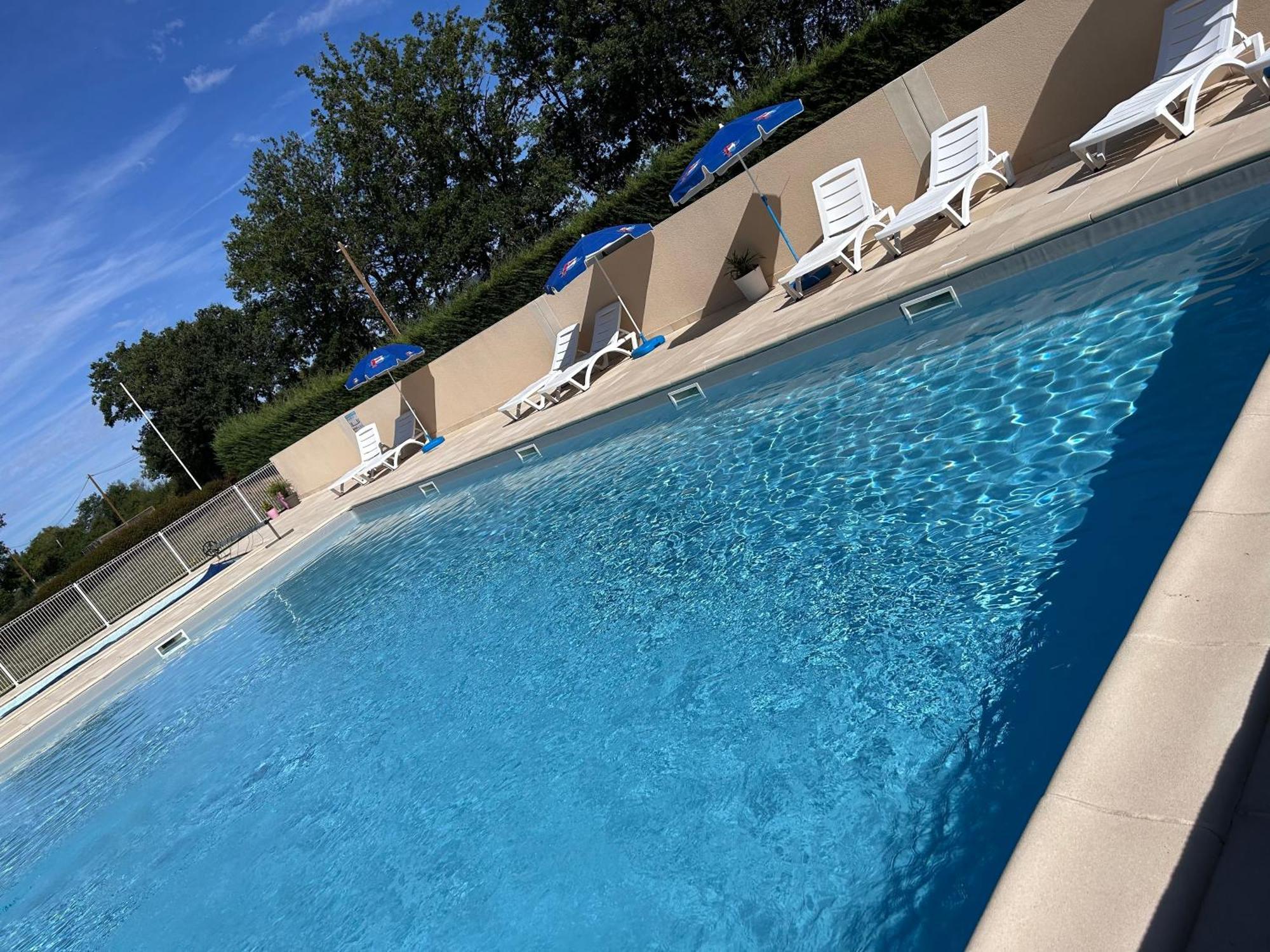 Coussay-les-Bois Camping Les Petites Minaudieres מראה חיצוני תמונה