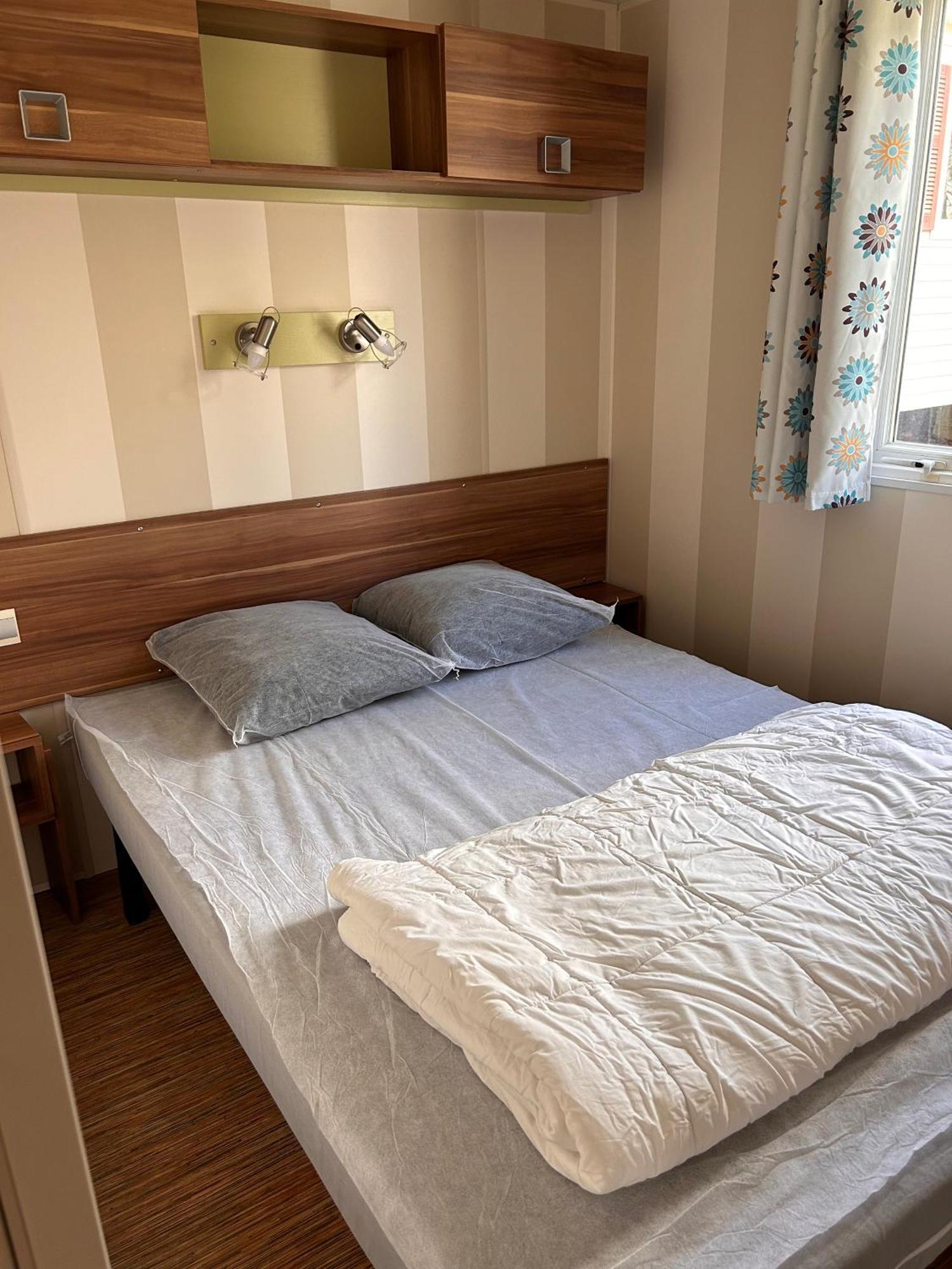 Coussay-les-Bois Camping Les Petites Minaudieres חדר תמונה