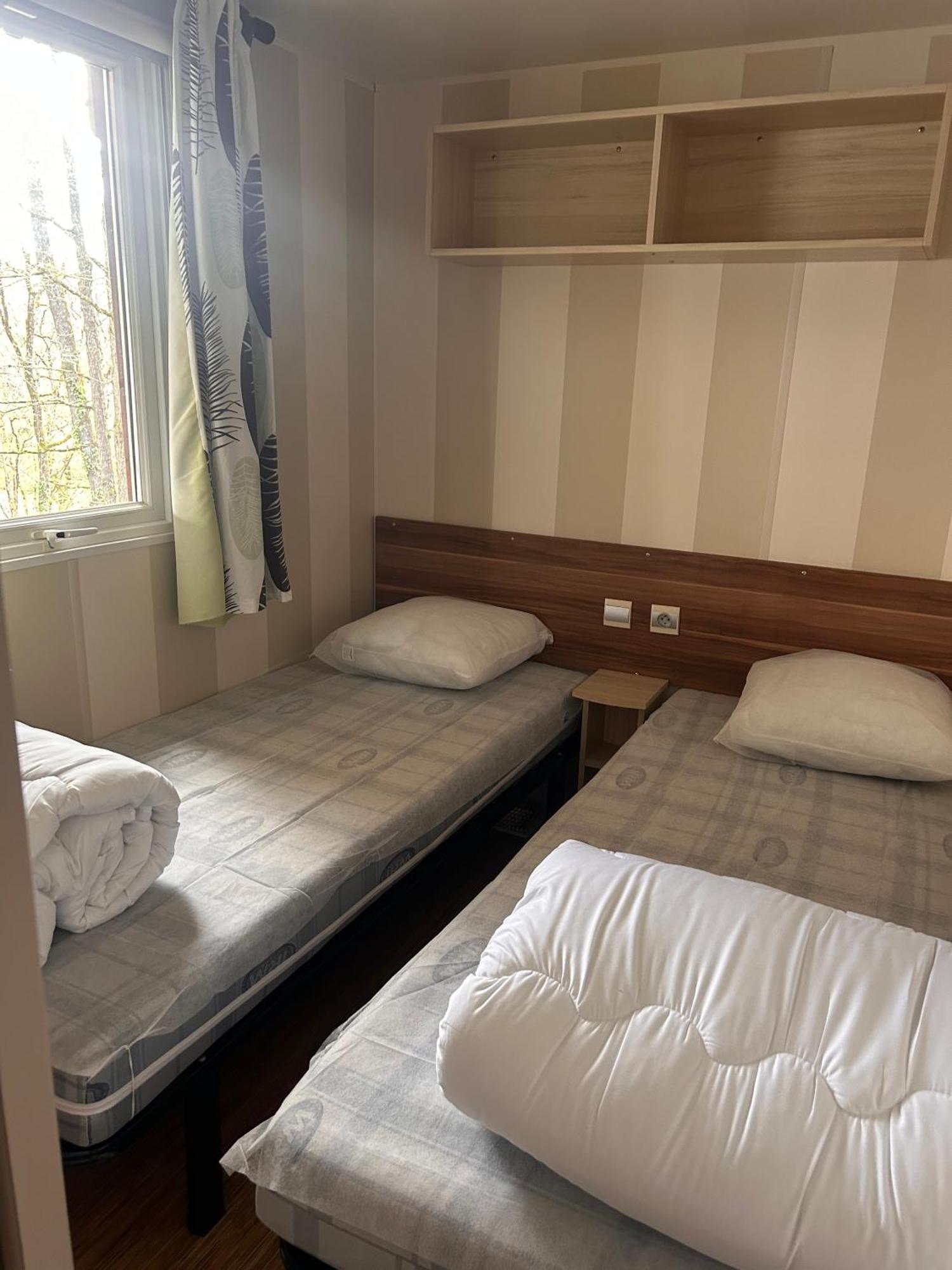 Coussay-les-Bois Camping Les Petites Minaudieres חדר תמונה